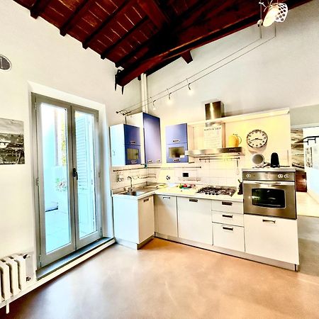 Bright House With Terrace In Santa Croce Apartment Florence Exterior photo